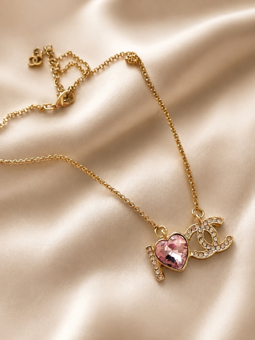 I love CoCo Pink Heart Crystal Necklace